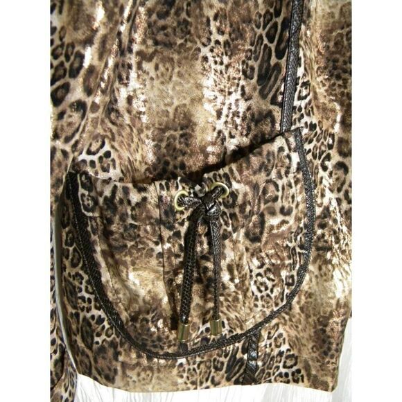 Chico’s Zenergy Animal Print Jacket Sz 2 - Picture 5 of 8
